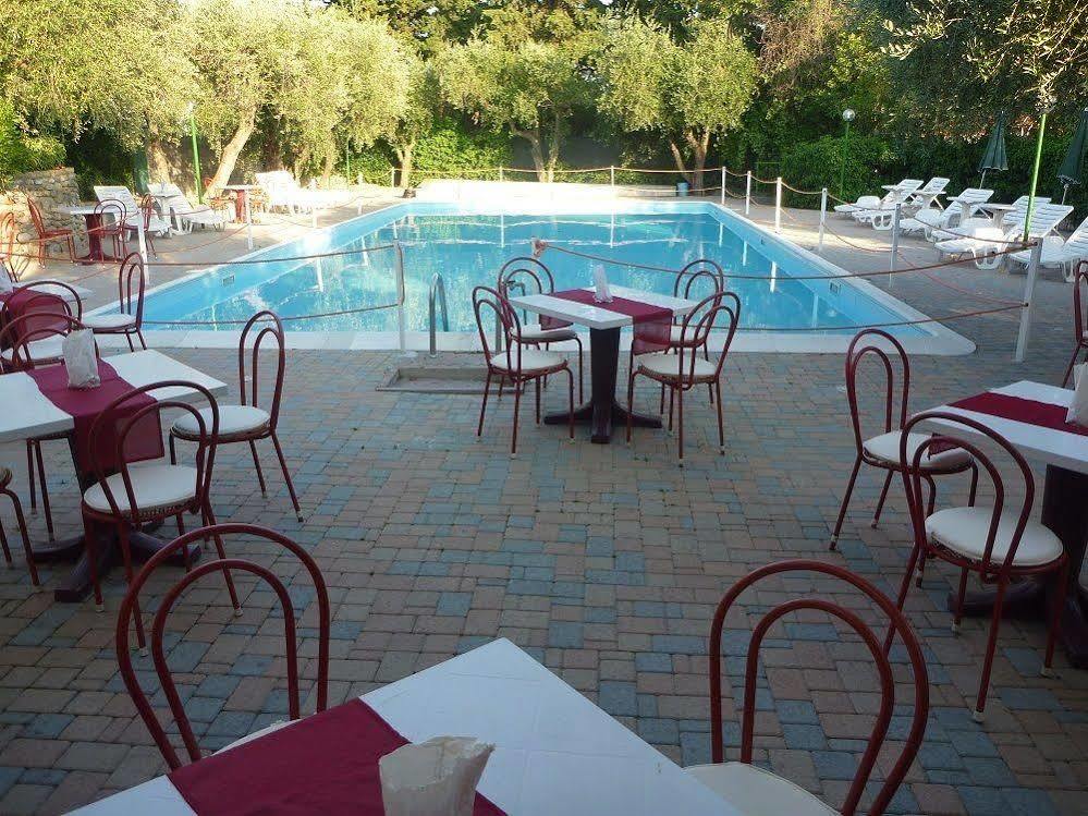 Villaggio Rta Borgoverde Imperia Exteriör bild